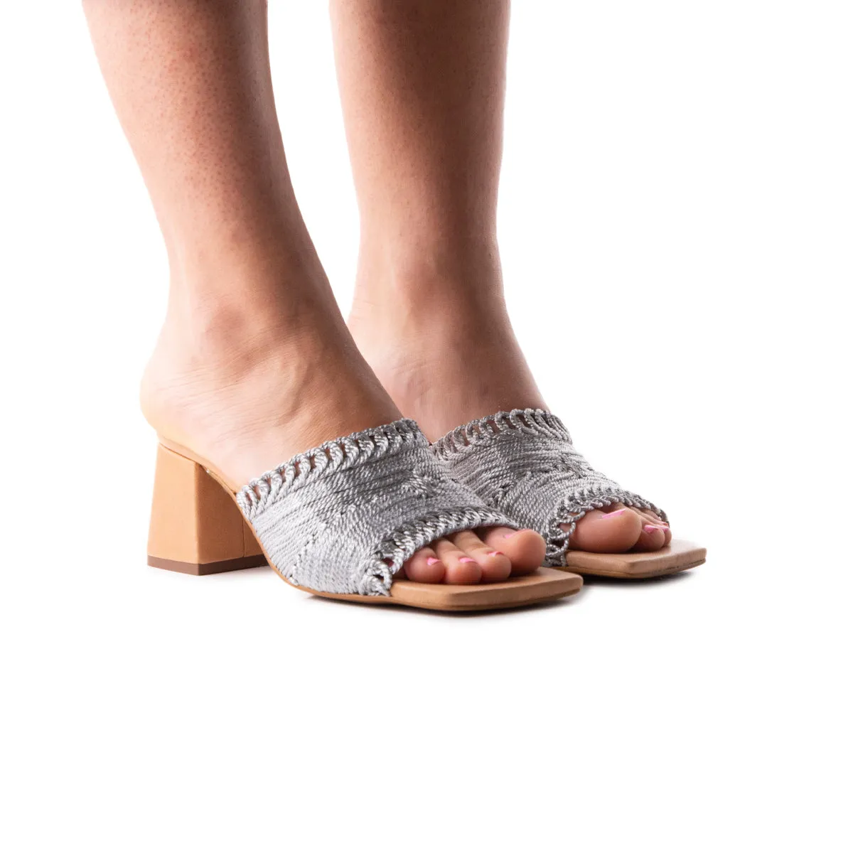 Calzada Silver Knit