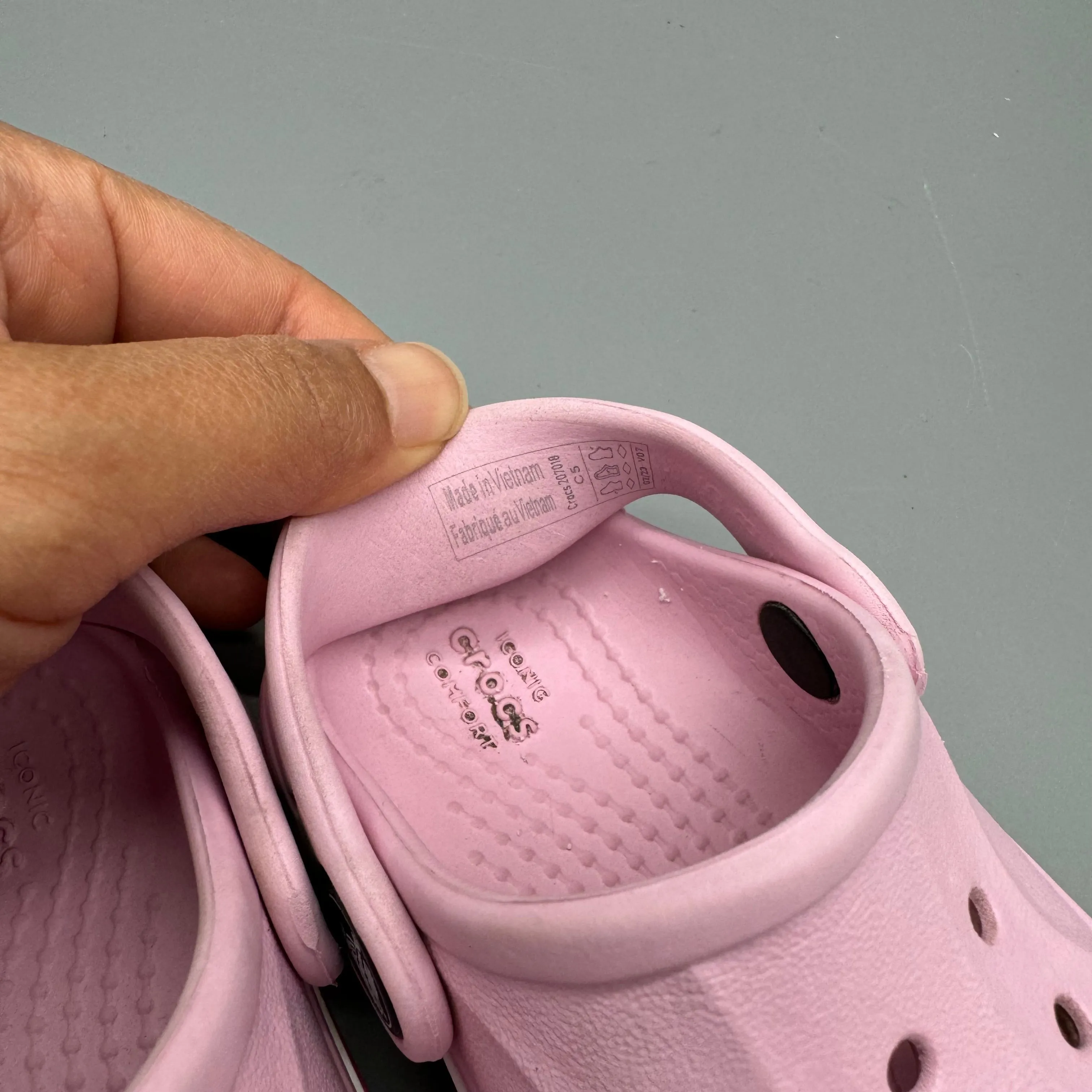 Crocs / Sandals / US5
