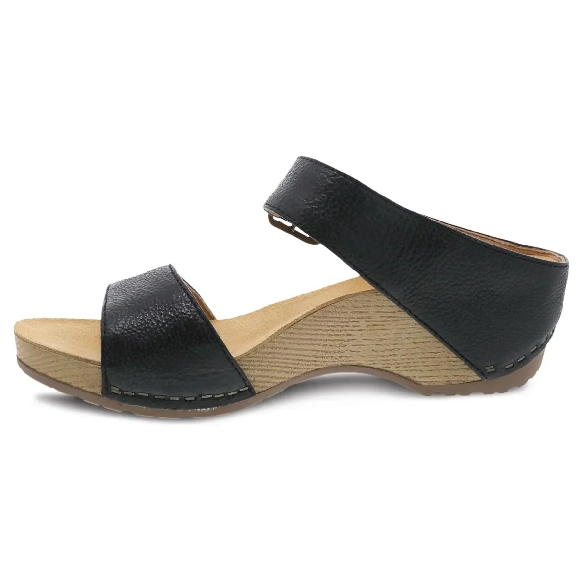 Sure! Here’s an optimized title for the product:

“Dansko Womens Tanya Burnished Black Milled Leather Clogs for Comfort and Style”