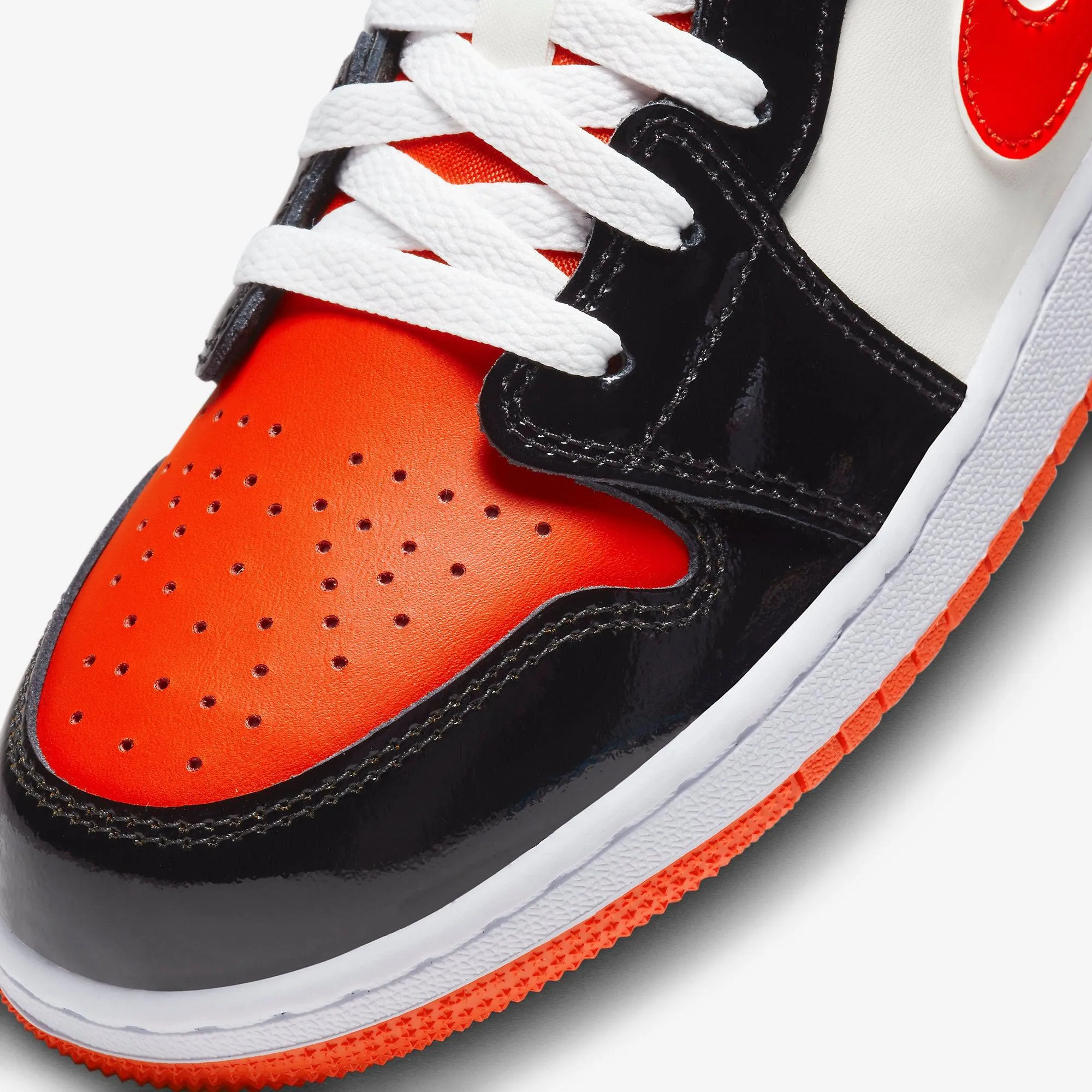 (GS) Air Jordan 1 Low SE 'Halloween' (2023) DV1335-800
