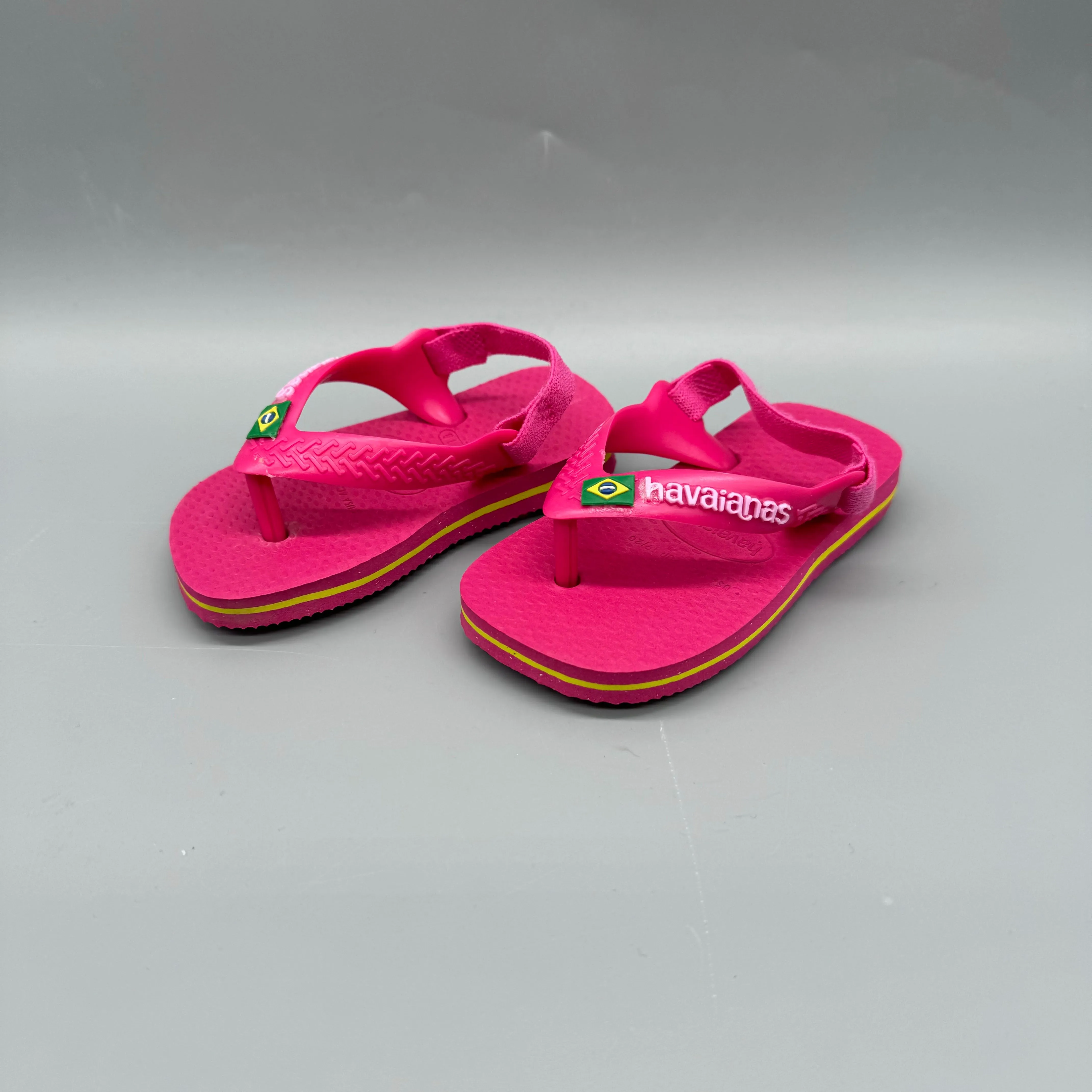 Havaianas (Brazil Flag) / Sandals / US4