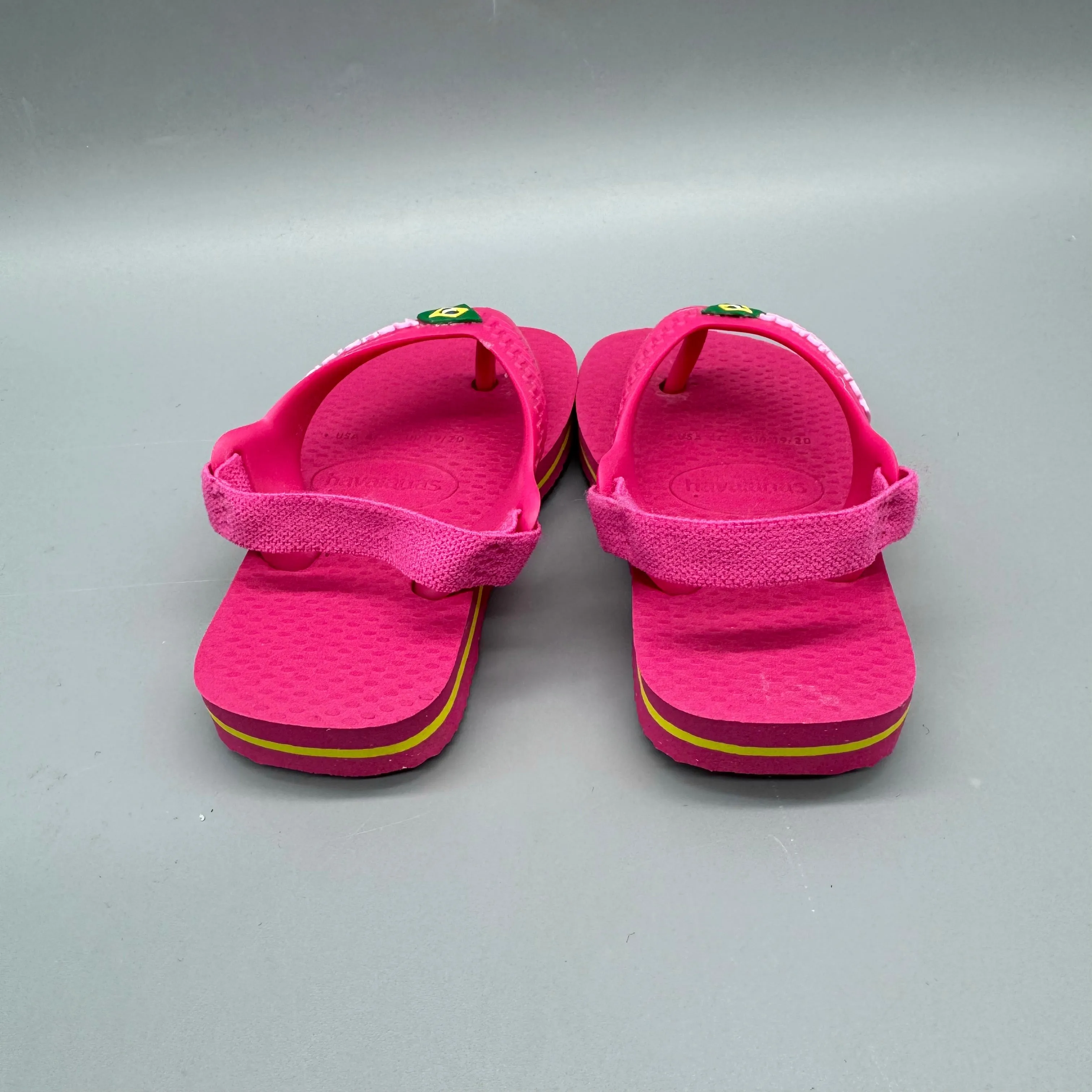 Havaianas (Brazil Flag) / Sandals / US4