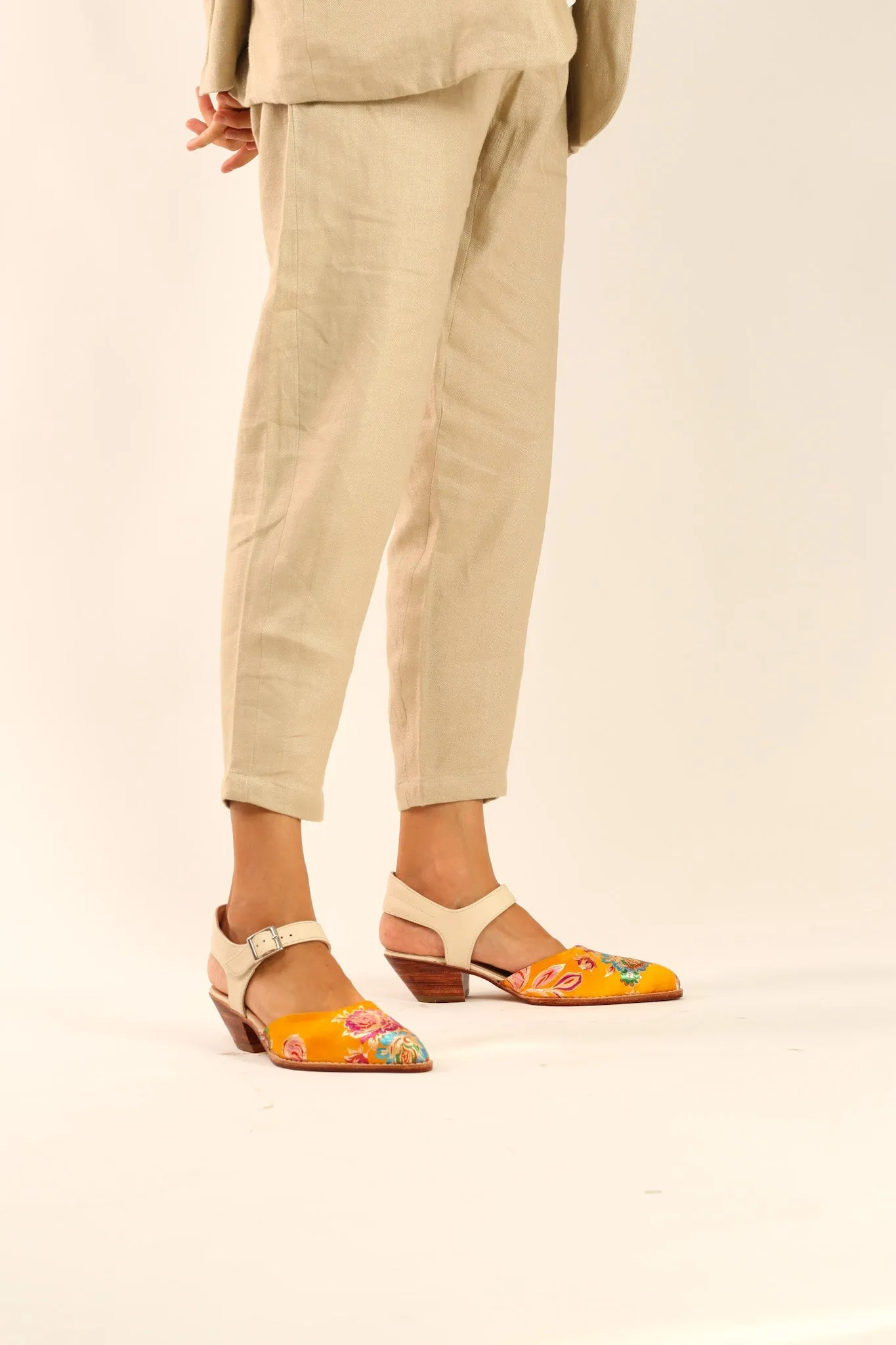 HEELED WESTERN MULES SANDALS SINDA