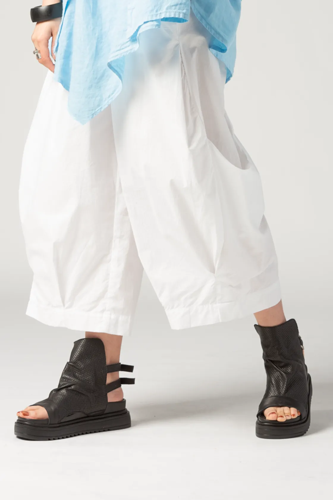 LUUKAA Sandal in Black