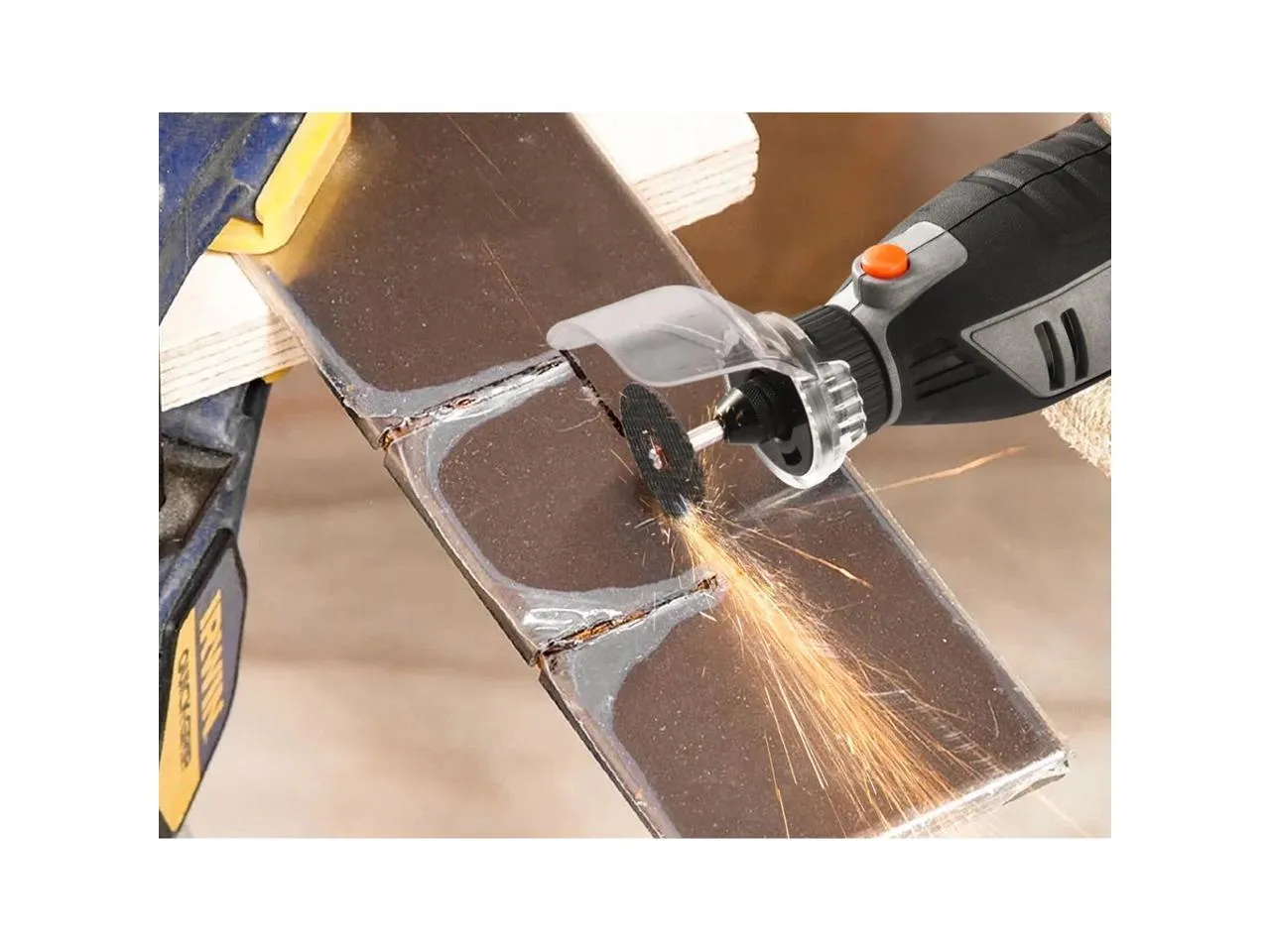 Rotary Tool 1.8 Amp Power with MultiPro Keyless and 170 Accessories - RTD36AC