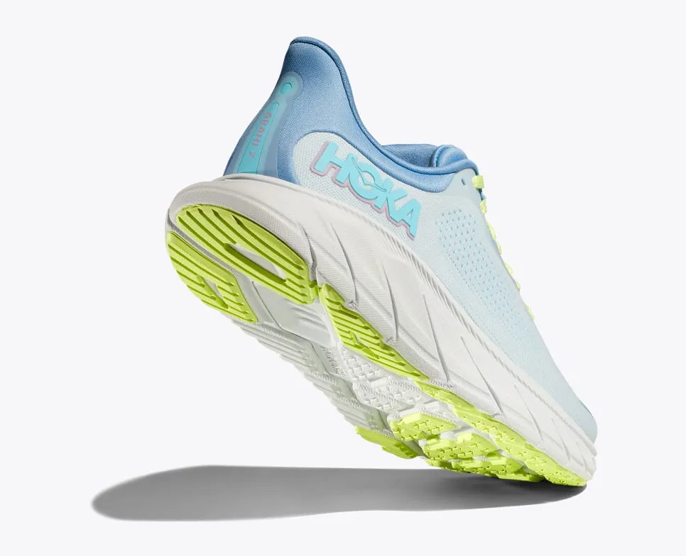 Women's Arahi 7